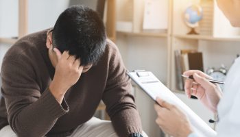 A,Doctor,Or,Psychiatrist,Care,And,Consults,A,Patient,Who